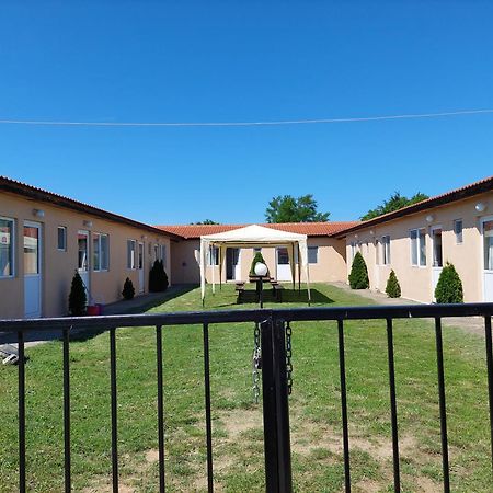 Krimski Bungalows 비알라 외부 사진